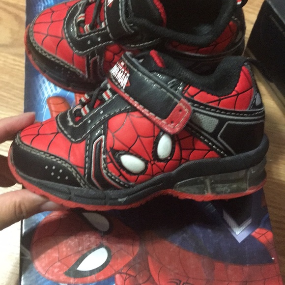 spiderman light up sneakers